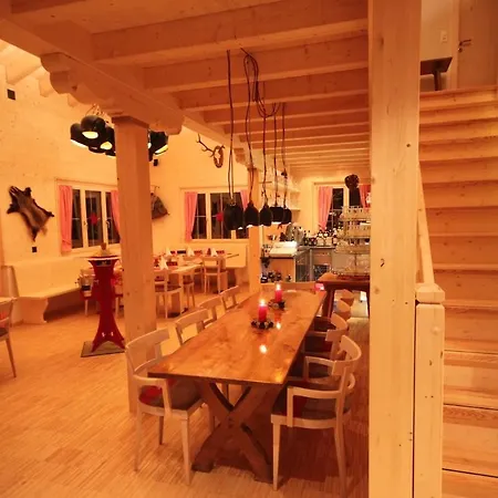 Chalet With Gourmet Kitchen For 4-8 People Holiday home *